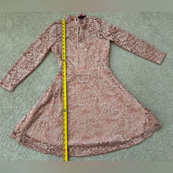 Material Girl Pink Floral Lace Long Sleeve Dress Women Junior Size Medium - Picture 10 of 15